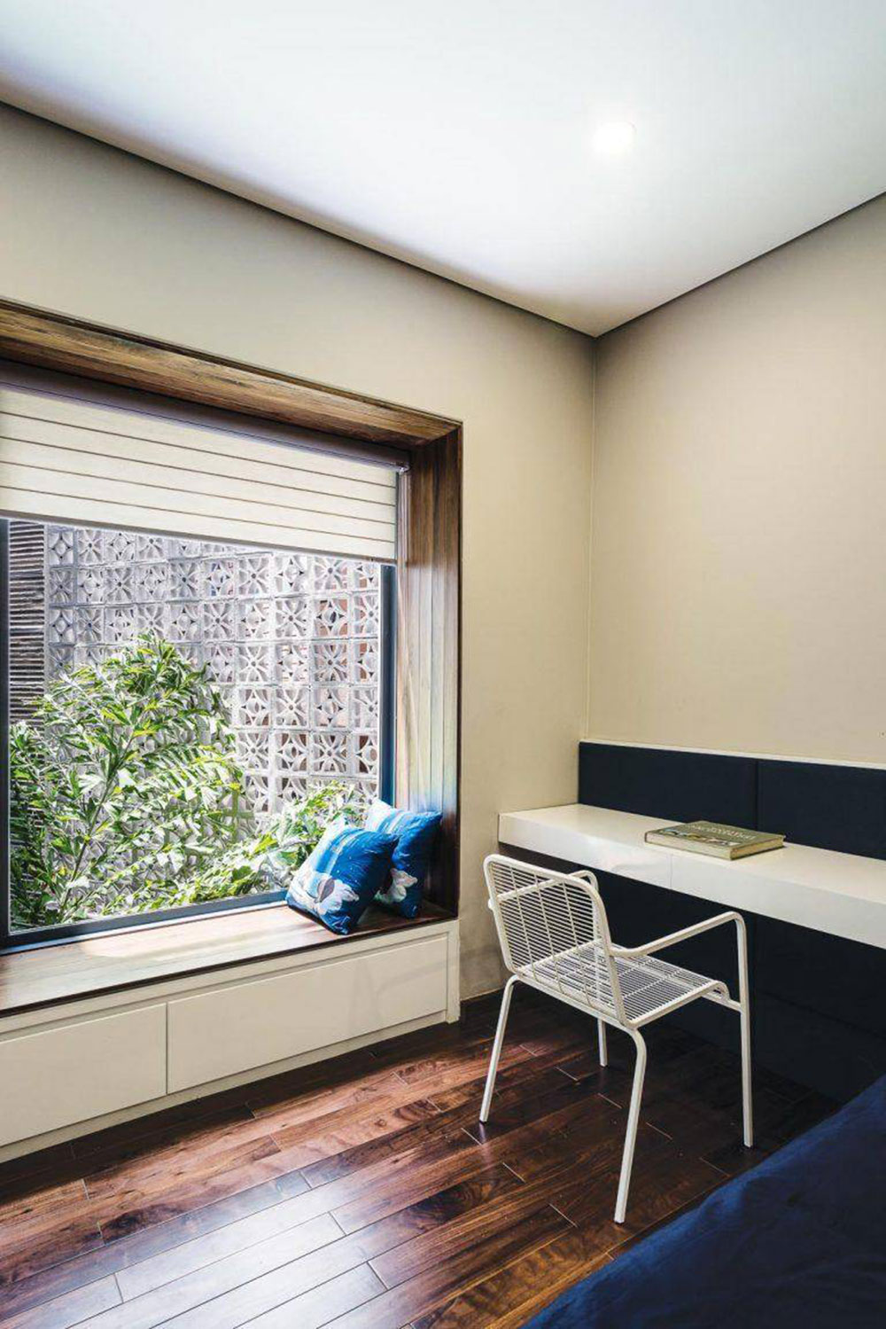 Mẫu thiết kế nhà phố 3 tầng trên khu đất chéo cạnh