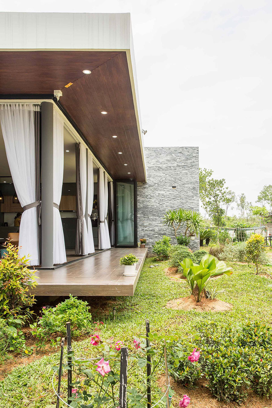 Mẫu thiết kế nhà vườn 1 tầng xanh mướt nhiều ánh sáng